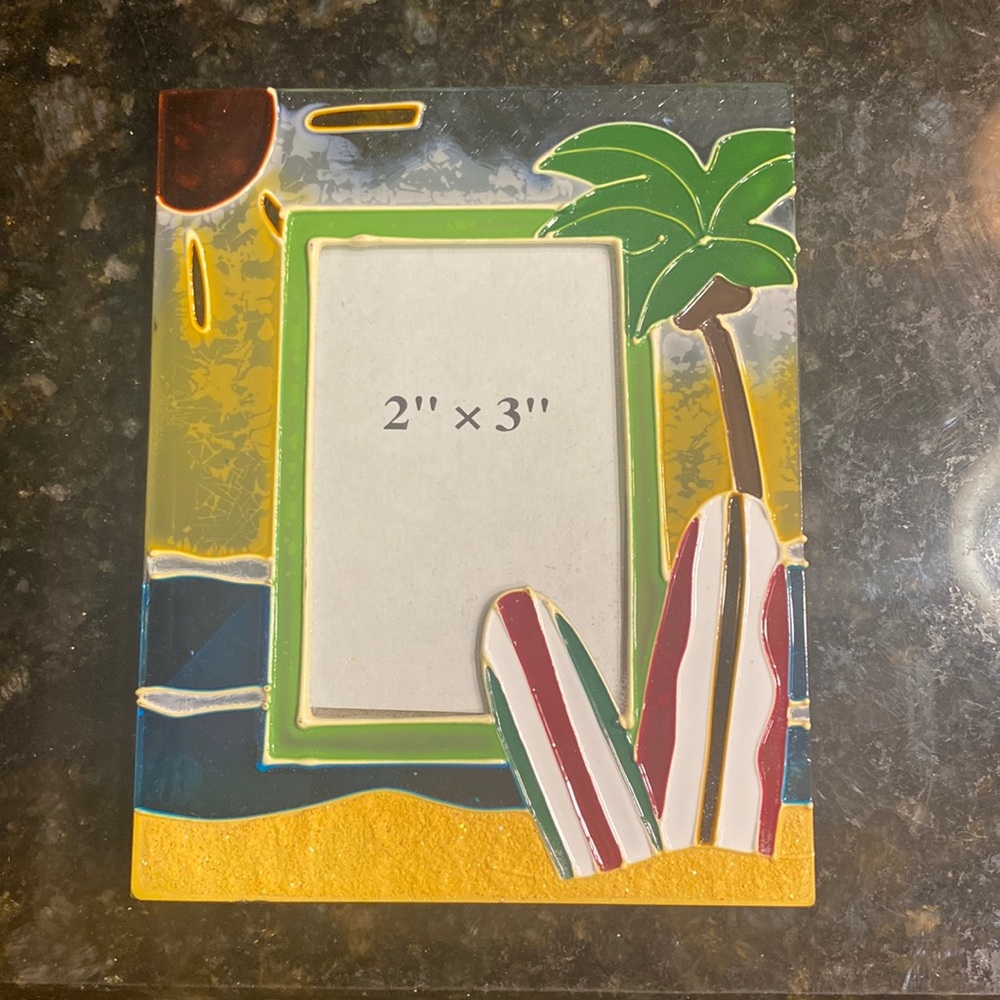 NWT Beach themed glass picture frame